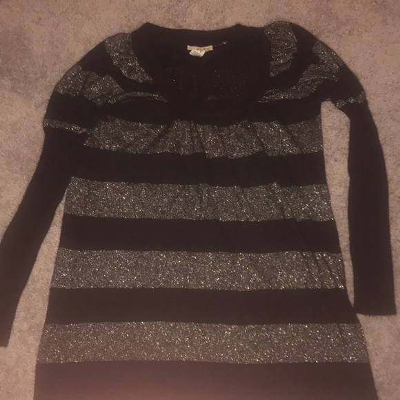 Kenzie Sweater Size Small - Picture 1 of 3